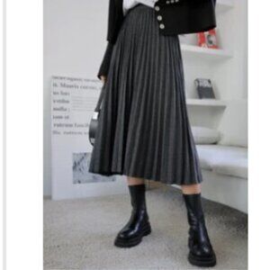 Dazy High Waist Solid Pleated Skirt Size XL